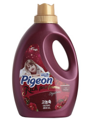  ПГН SIGNATURE Кондиционер для белья PIGEON RICH PERFUME SIGNATURE Hi-Enriched <Fabric Softener> La Fiesta (Bottle 2L)